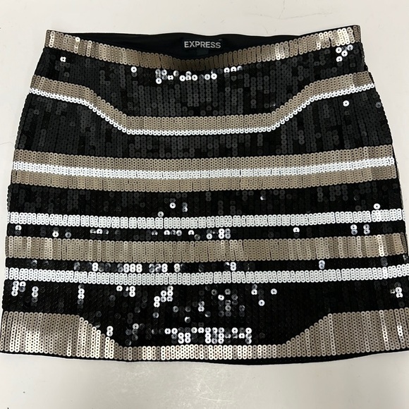 Express Sequined Mini Skirt Size XS - Picture 1 of 7